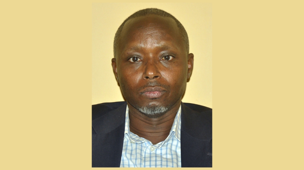 Late Dr. Charles Karoro Muhirwe, the former lecturer at the University of Rwanda, Nyagatare Campus. According to RIB, Late Karoro Muhirwe was killed by the murder, Dusabe  after being hired for the hit job for a sum of Rwf300,000 of which he received Rwf70,000 advance payment, in Muhanga ,on April 3. Courtesy