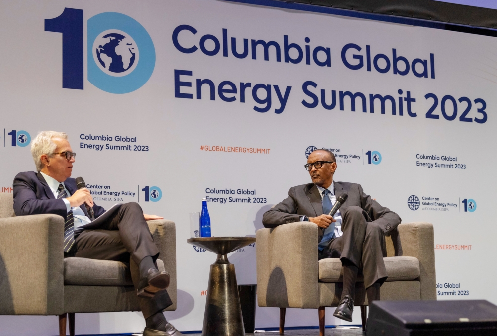 President Paul Kagame interacts with Matt Harris, a founding partner of Global Infrastructure Partners during the Columbia Global Energy Summit, in New York, on Wednesday, April 12. Photos by Village Urugwiro
