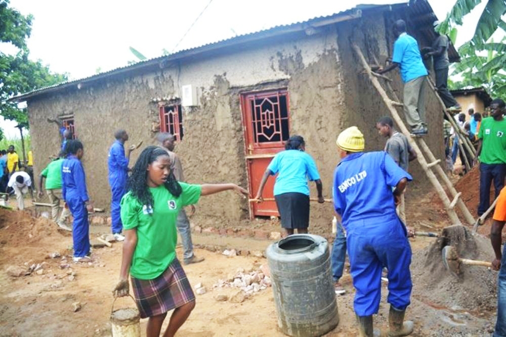 Youth renovate a house of a genocide survivor in Rwamagana. At least Rwf11 billion has been allocated for the renovation of housing units for vulnerable survivors of the 1994 Genocide against the Tutsi: Photo: Courtesy.
