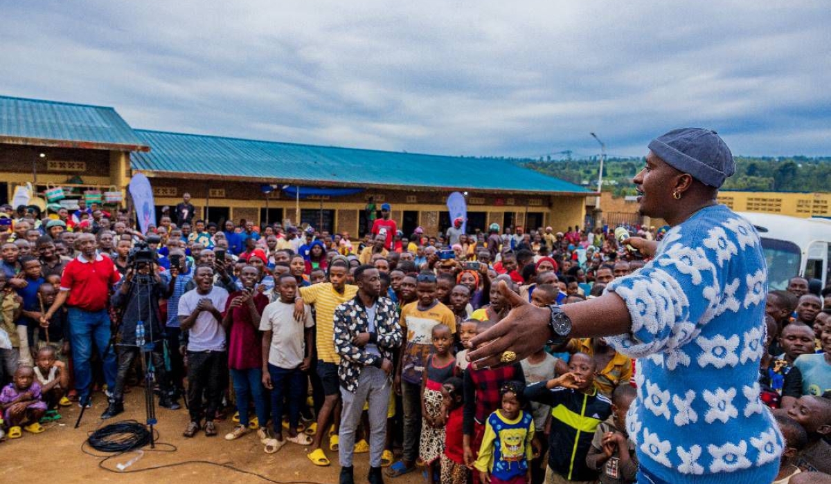 Artiste Platini entertaining  hundreds of youth who gathered at Rukomo market in Rukomo sector, Nyagatare District on April 21.