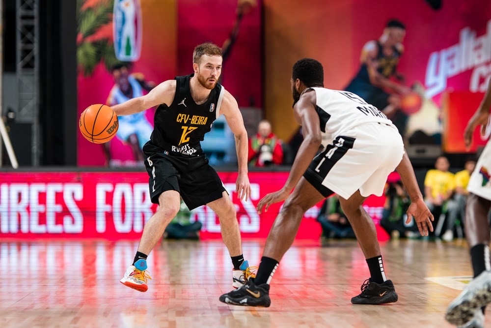William Perry is taking the Basketball Africa League Nile Conference by storm in Ferroviario da Beira colors. The American guard is bound to feature for Kigali Titans during Rwanda Basketball League-courtesy