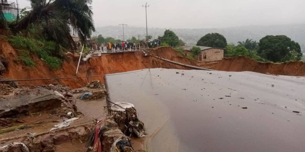 A road that was destroyed by heavy floods in Matadi Kibala, west of Kinshasa in the Democratic Republic of Congo on December 13, 2022. Photo_AFP