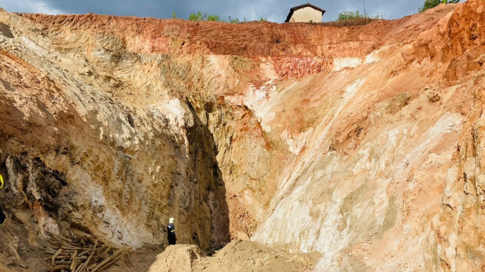 A view of a collapsed mining site that  killed six people, including three students  in Kinazi sector in Huye District on April 19. According to Alain Mukuralinda, the deputy spokesperson of  the government a 16-day rescue attempt failed to find any survivors. Courtesy