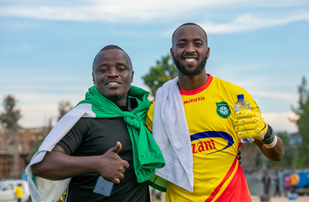 Kiyovu Sports skipper Yves Kimenyi celebrates a crucial win as the Green beat Musanze FC 1-0 to lead the league table on Sunday, May 7. Photo by Olivier Mugwiza