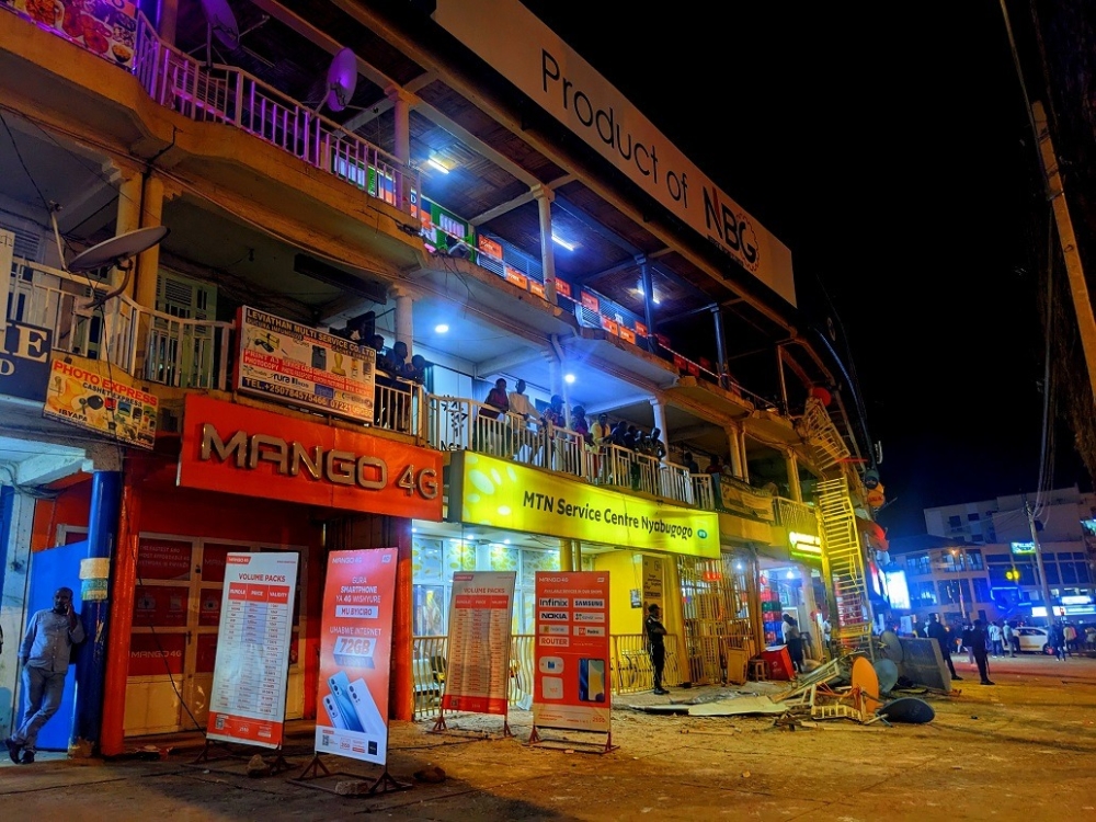 A view of a collapsed balcony at Nyabugogo. The incident happened after a balcony railing of Inkundamahoro building collapsed on Friday evening, as thousands of people flocked to greet President Paul Kagame. Courtesy