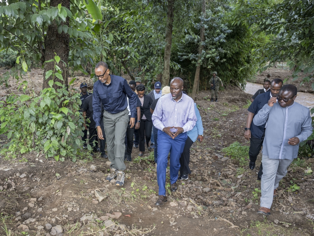 President Paul Kagame alongside senior government officials and heads of security agencies visit areas that were ravaged by landslides in Rubavu District on May 12. Photo: Village Urugwiro