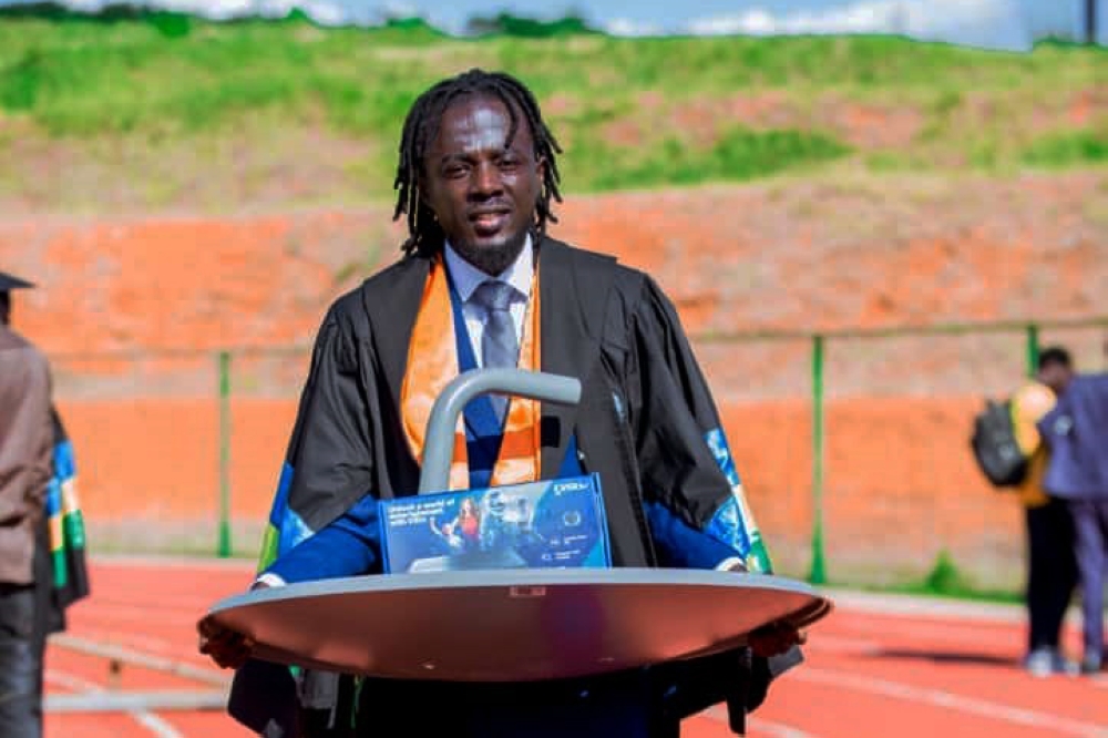 Edmund Okai Gyimah, was named the best student in Mass Communication at the East African University, during their fourth graduation ceremony held in Nyagatare on Thursday, May 25.