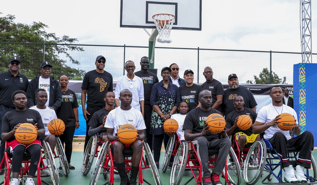 President Paul Kagame and First Lady Jeannette Kagame in a group photo during  the inauguration of Kimironko basketball court on Saturday, May 27.  Photos by Olivier Mugwiza