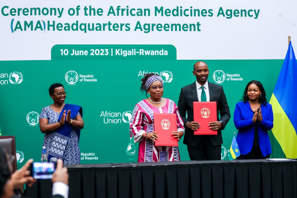 (L-R) Monique Nsanzabaganwa, Deputy Chairperson of the African Union Commission, the AU Commissioner for Health, Humanitarian Affairs, and Social Development, Minata Samate Cessouma, Health Minister Dr. Sabin Nsanzimana and Permanent Secretary at MINAFETT, Clementine Mukeka during the signing event in Kigali. (L-R) Monique Nsanzabaganwa, Deputy Chairperson of the African Union Commission, the AU Commissioner for Health, Humanitarian Affairs, and Social Development, Minata Samate Cessouma, Health Minister Dr. Sabin Nsanzimana and Permanent Secretary at MINAFETT, Clementine Mukeka during the signing event in Kigali.