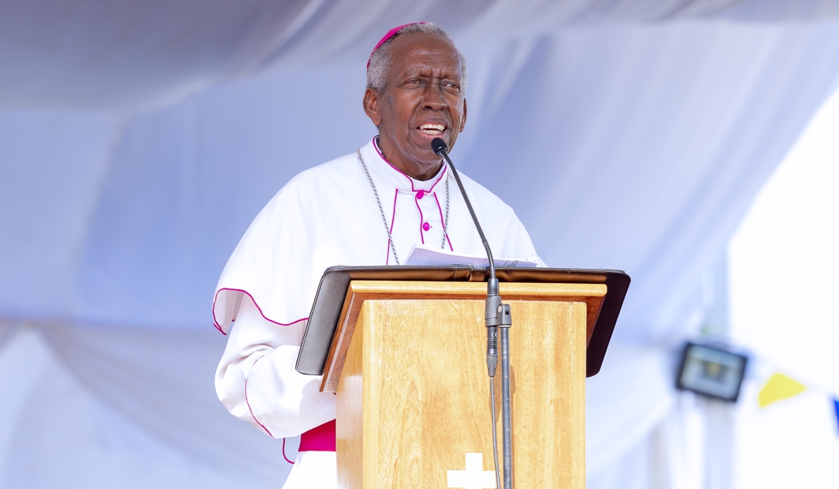 The retired Bishop of Kabgayi Diocese Smaragde Mbonyintege delivers remarks at the ordination ceremony of Bishop Balthazar Ntivuguruzwa on Saturday, June 17. Photos by Craish Bahizi