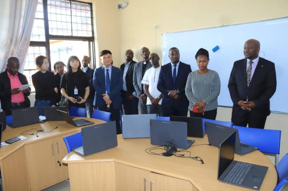 Officials tour a smart classroom equipped with IT tools that have enabled teachers to better teach with the effective use of ICT.