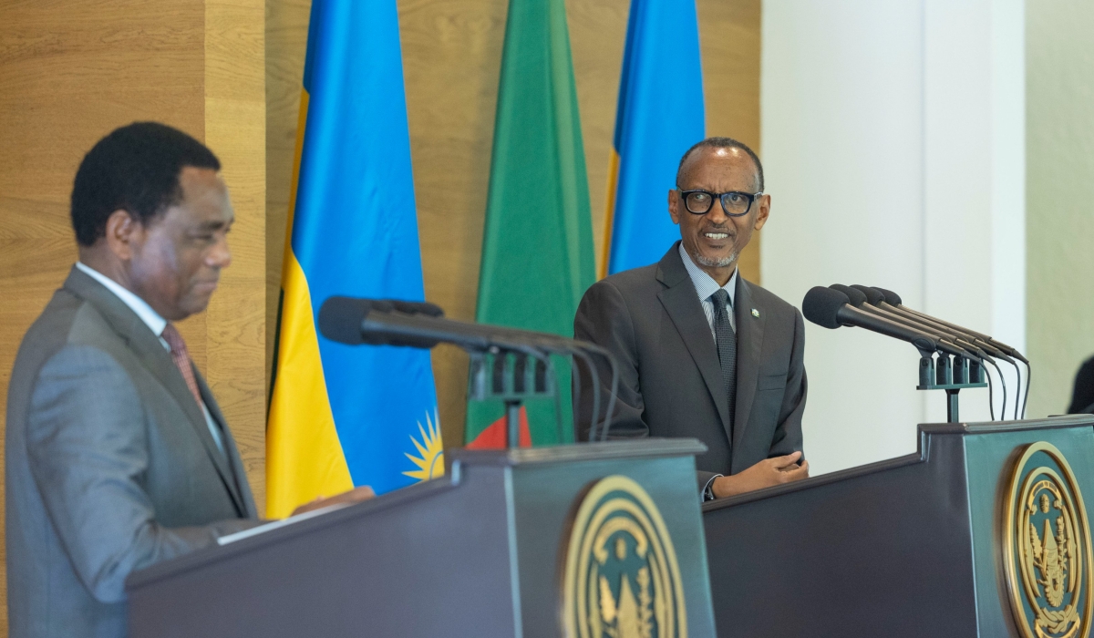 President Paul Kagame and Zambian President Hakainde Hichilema address journalists during a joint news briefing at Village Urugwiro on Wednesday, June 21. Photos by Village Urugwiro