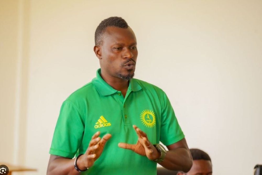 Former Sunrise head coach Seninga Innocent has dismissed reports linking him with a possible move to AS Kigali. Courtesy