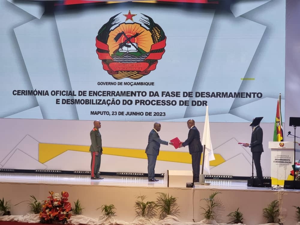 Juvenal Marizamunda, Minister of Defence represented President Paul Kagame at  the National Celebration of the successful implementation of the Disarmament, Demobilization and Reintegration of RENAMO ex-combatants.
