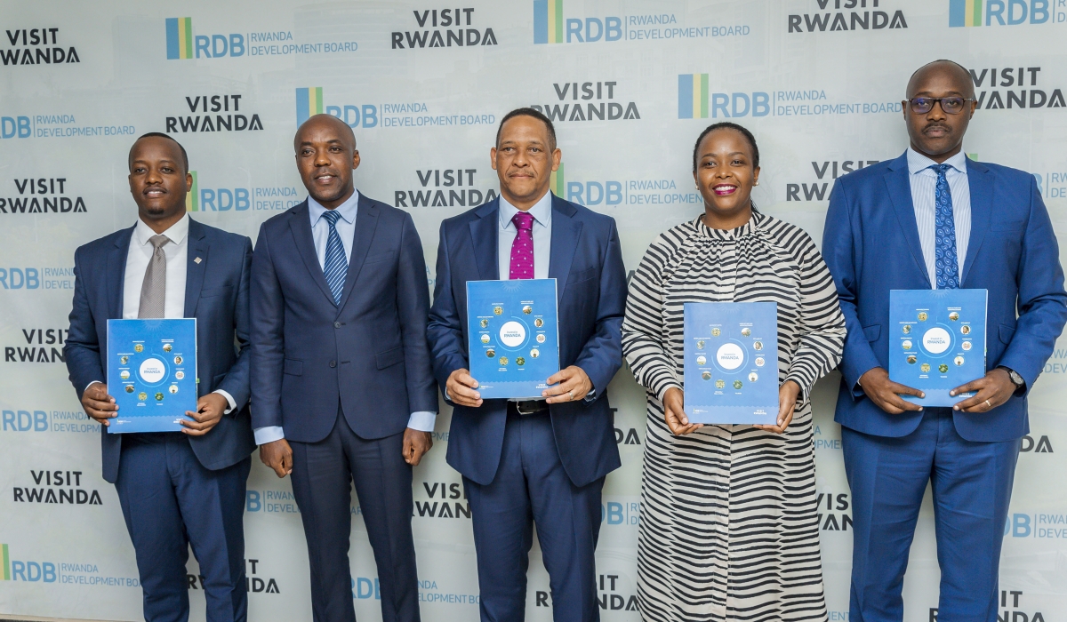 L-R: Regis Rugemanshuro, CEO of RSSB; Ernest Nsabimana, Minister for Infrastructure; Hans Paulsen, Executive Vice President for East and Southern Africa at Vivo Energy; Clare Akamanzi, CEO of RDB; and Pudence Rubingisa, Mayor of Kigali City, pose for a picture after signing the agreement on Thursday, June 22.