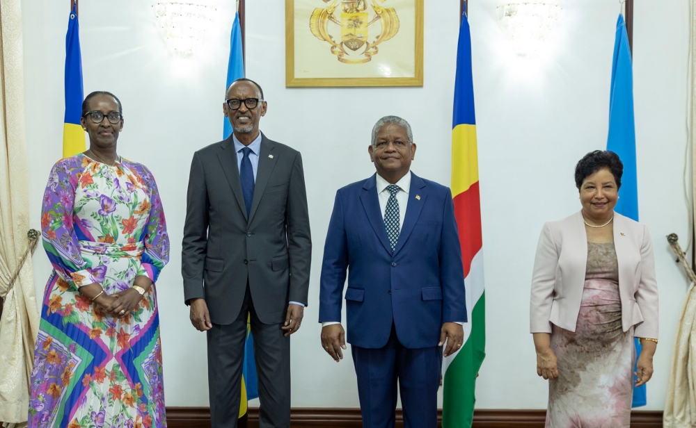 President Kagame and First Lady Jeannette Kagame with President of Seychelles, Wavel Ramkalawan and First Lady Linda Ramkalawan on their arrival to Victoria, Seychelles. Photos by Village Urugwiro