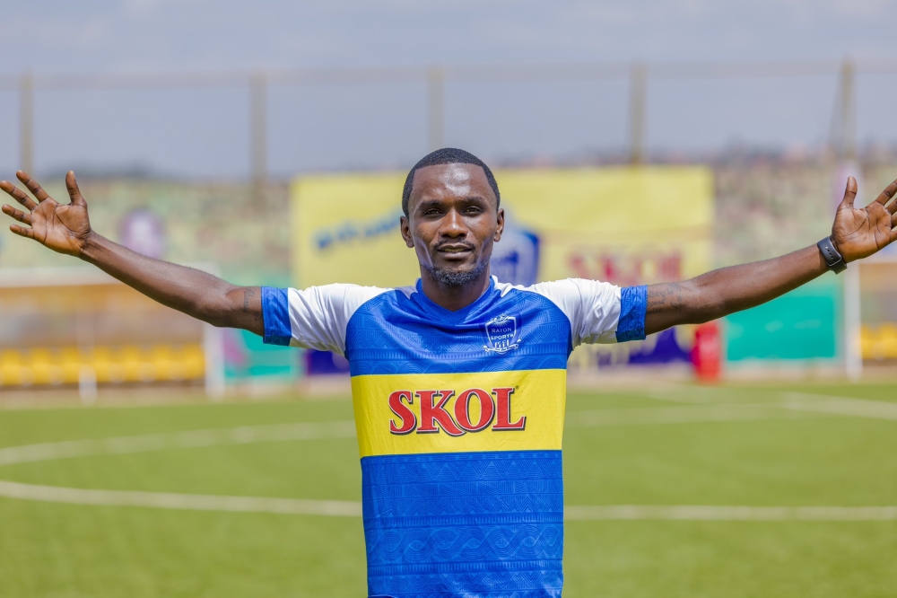 Former SC Kiyovu player Ally Serumogo,has joined Rayon Sports.  Serumogo has said that he is only looking forward to writing a new history with the club as he opens a new career chapter with the Blues.
