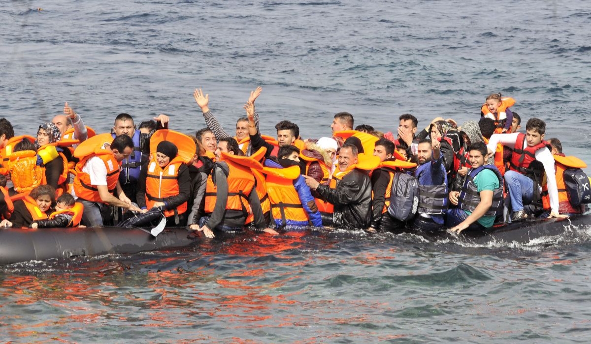 Some of illegal immigrants crossing the sea to enter in the  UK illegally.