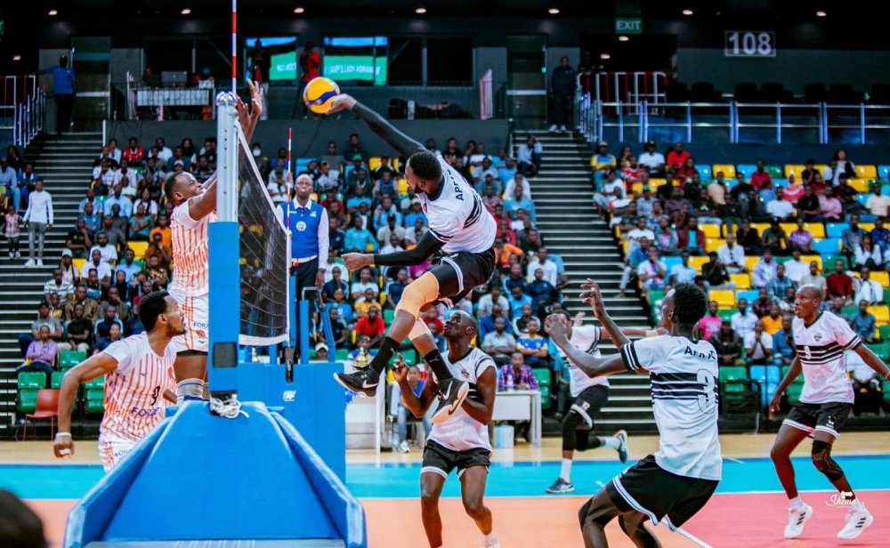 An APR makes a jump attack to power the ball into Gisagara’s ground during Sunday’s final at BK Arena. An APR makes a jump attack to power the ball into Gisagara’s ground during Sunday’s final at BK Arena.