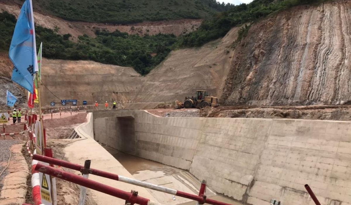 A view of the ongoing construction works on the proposed 43.5MW Nyabarongo II hydropower plant in Gakenke District. Authorities have announced that, effective July 10, a segment of the Giticyinyoni–Nzove–Ruli–Gakenke road will be closed to pave way for the dam expansion. Courtesy.
