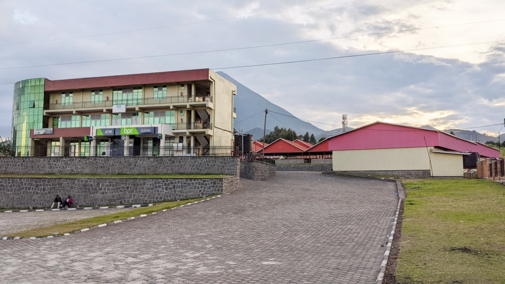 Cyanika Cross Border Market, that was completed in 2018, has been partially used with only a few doors occupied due to the COVID-19 pandemic and previous border closures.