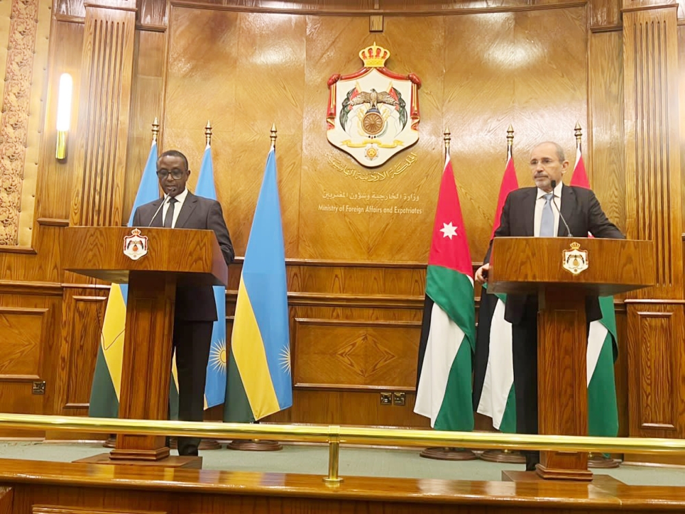 Rwanda’s Foreign Affairs Minister Vincent Biruta announcing the decision to have a diplomatic presence in Amman, on Wednesday, August 9, 2023, as the Deputy Prime Minister and Minister of Foreign Affairs and Expatriates of the Hashemite Kingdom of Jordan, Ayman Safadi, looks on. Courtesy. 