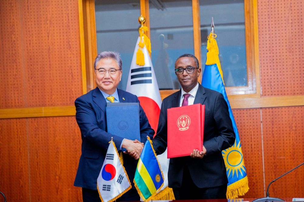 Minister of Foreign Affairs Dr Vincent Biruta and his counterpart Jin Park, Minister of Foreign Affairs of the Republic of Korea after signing the MoU in Kigali on Saturday, August 12. Courtesy