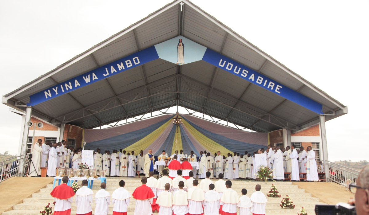 Clerics lead a mass to  celebrate Assumption Day,  at Kibeho. Photo by Sam Ngendahimana