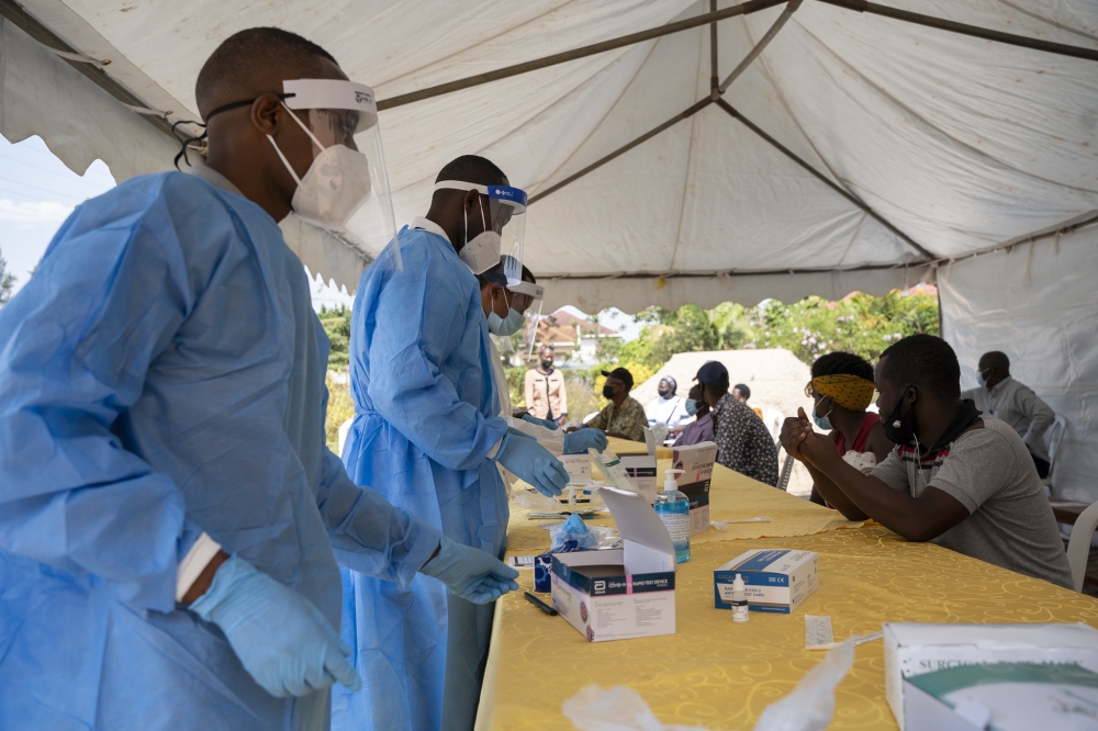 Residents during a mass testing exercise of the Covid 19 in Kigali. Photo by Craish Bahizi