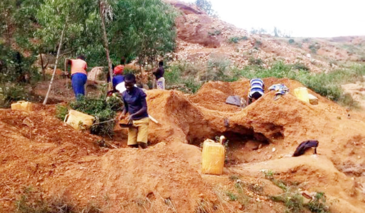 At least 20 people from the sectors of Rugarama and Kiziguro in Gatsibo district have so far been arrested for illegal mining. Courtesy.