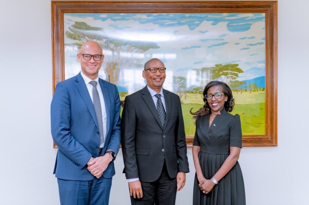 (L-R) Jeremy Awori, the CEO of Ecobank Transnational Group, Central Bank Governor John Rwangombwa and Carine Umutoni, the Managing Director of Ecobank Rwanda pose for a photo. Courtesy