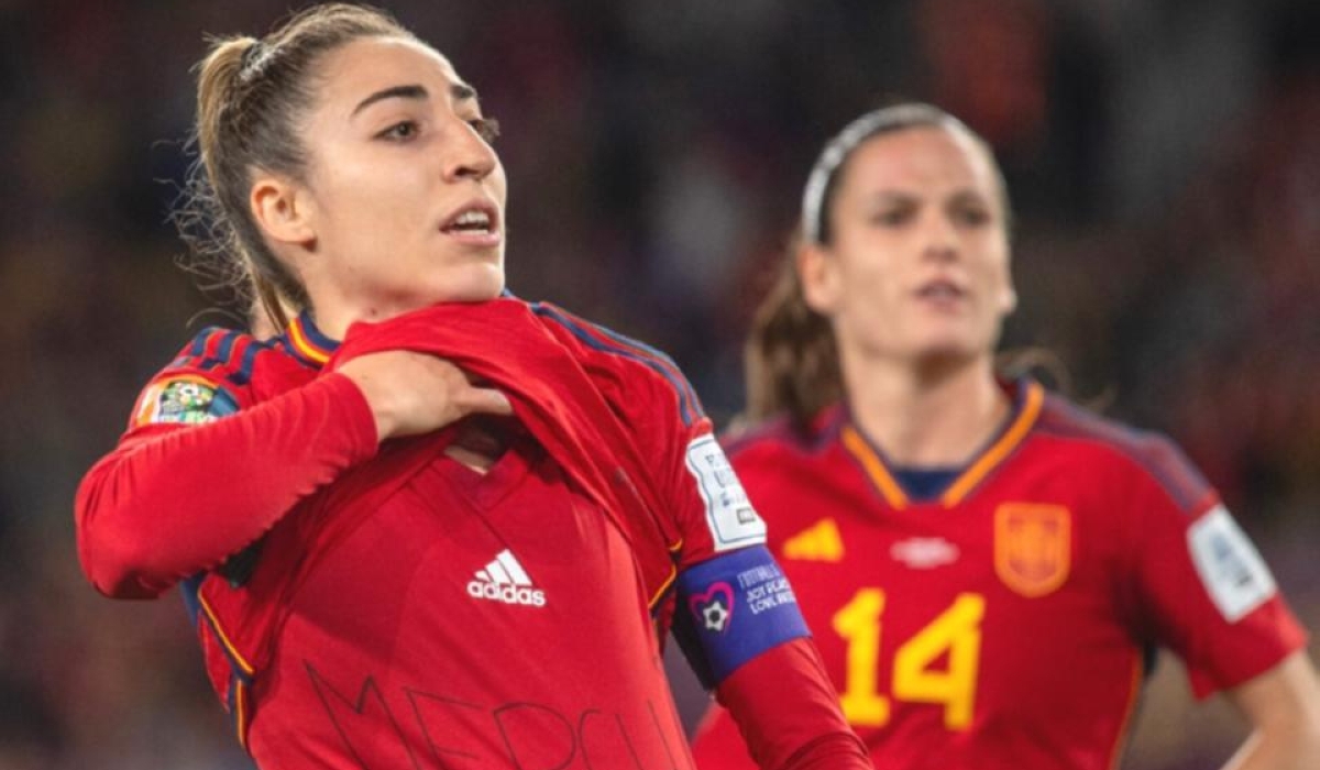 Olga Carmona nets winner as Spain edge England to lift WWC