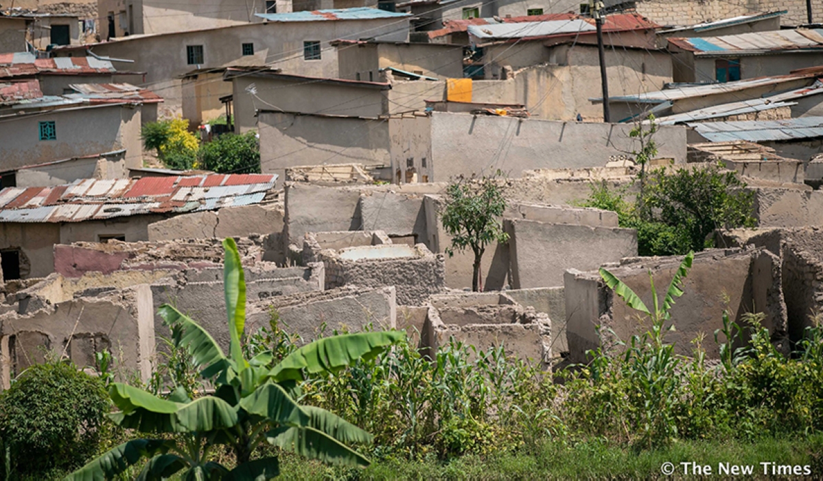 Some houses that have been identified to be in high risk zone in Nyabisindu. The identified areas in Gasabo District include Gisozi around Dove Hotel, Gatsata in area called “Mu Kiderenka”, and Nyabisindu in Remera. File