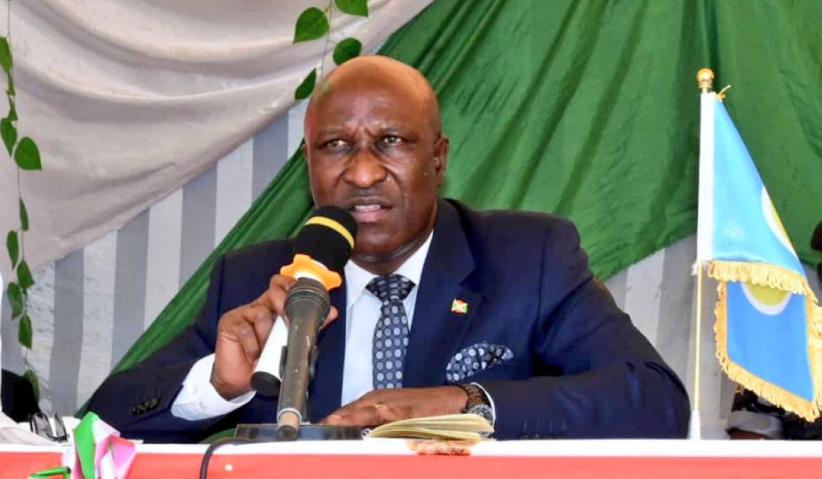 Burundian Prime Minister Gervais Ndirakobuca addresses residents of Mabayi, Cibitoke Province on Tuesday, August 22,  Courtesy