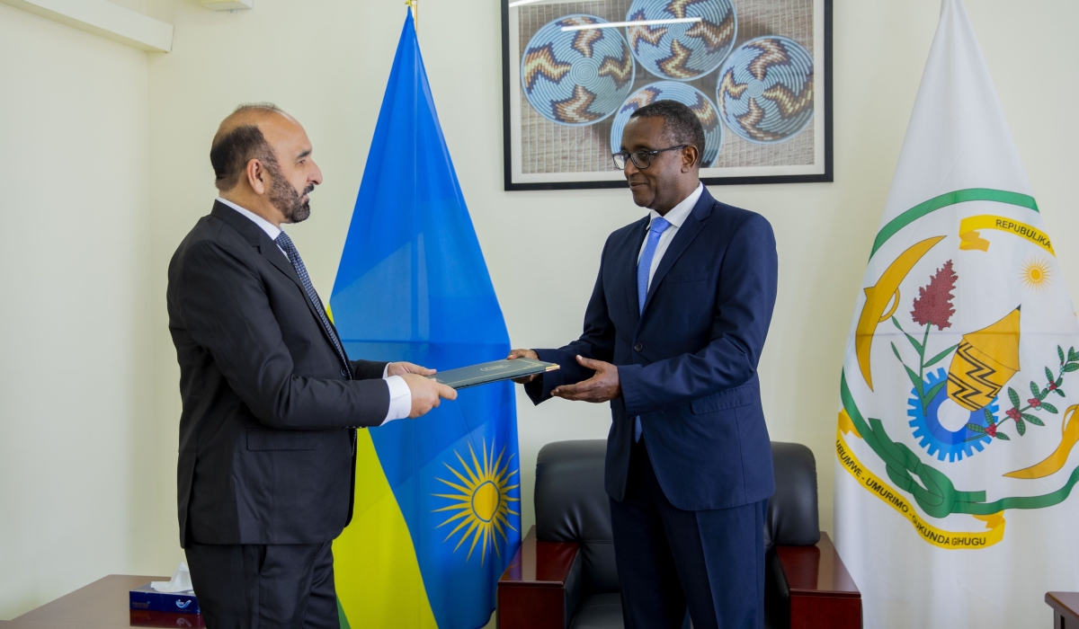 Naeem Ullah Khan, the Pakistan High Commissioner-designate to Rwanda, presents copies of his letters of credence to the Minister of Foreign Affairs Dr Vincent Biruta on August 16. Courtesy
