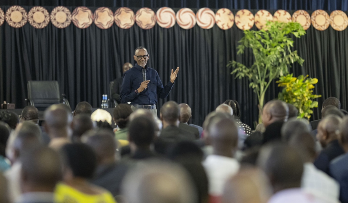 President Kagame addresses over 700 opinion leaders from the two provinces at Rwanda Military Academy (RMA) in Musanze District on Friday August 25. Photo by Village Urugwiro