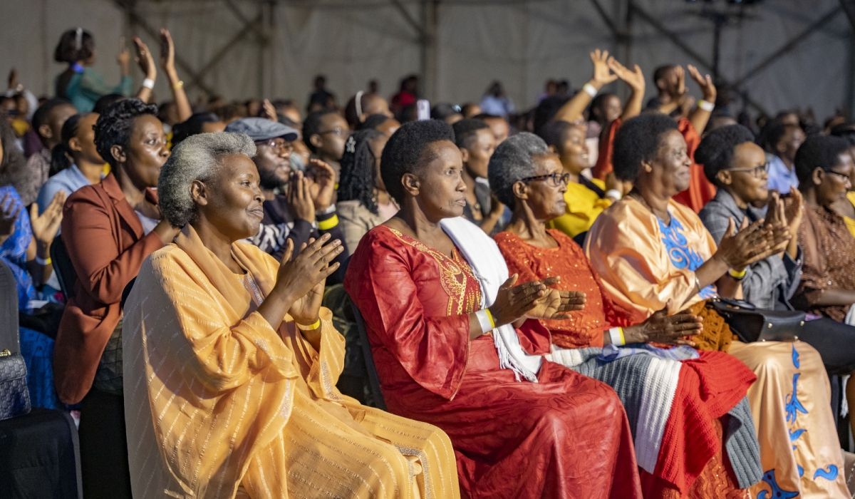 Young and Old among the attendees of Siryo Herezo Live Concert