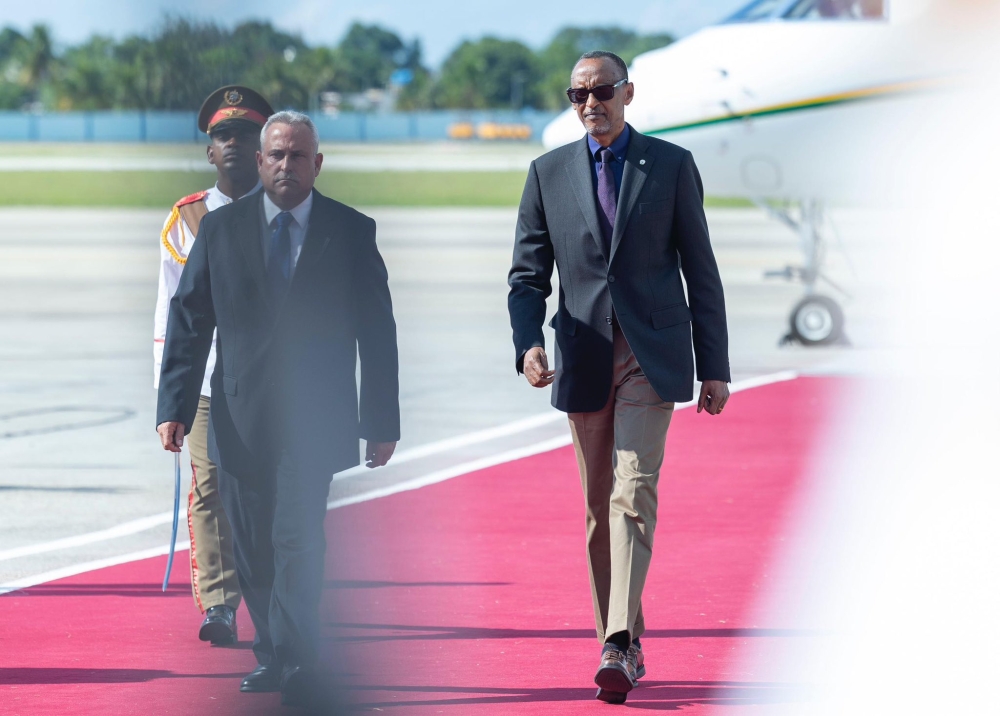 President Kagame arrives in Havana, Cuba where he joins leaders from across the globe for the two-day G77 + China Summit of Heads of State and Government taking place from 15-16 September. Village Urugwiro