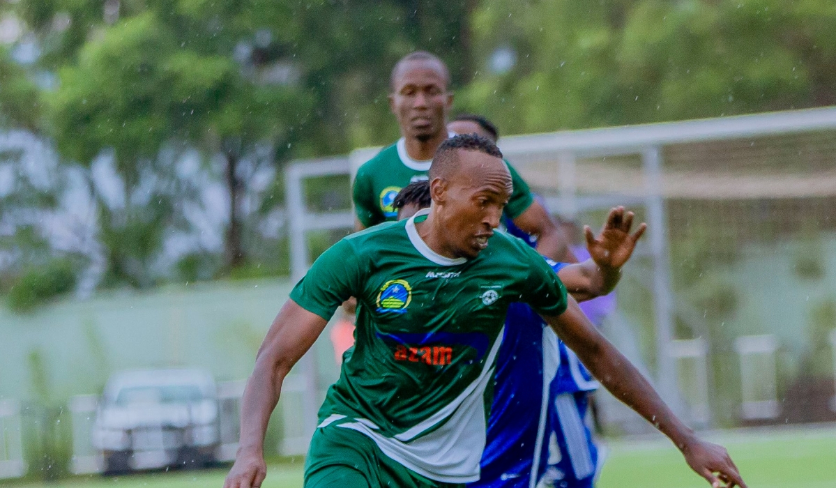 Kiyovu Sports&#039; Mackenzie Nizigiyimana controls the ballas the Green Baggies defeated Gorilla FC on Monday, October 2, in a Rwanda Premier League game at Kigali Pele Stadium. Courtesy