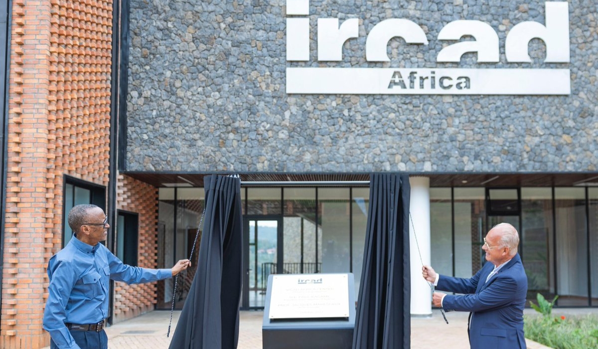 President Paul Kagame and Prof Jacques Marescaux, the founder of IRCAD France  inaugurate IRCAD Africa in Kigali on Saturday, October 7. Photos by Village Urugwiro