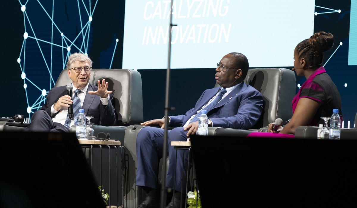 President Macky Sall and Bill Gates talk about innovative solutions to address healthcare challenges in Africa at the 9th Grand Challenges Annual Meeting in Dakar. COURTESY