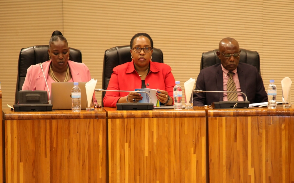 (LR)Ombudsman Madeleine Nirere and Deputy Ombudsman in charge of preventing and fighting injustice, Odette Yankurije and Deputy Ombudsman Abbas Mukama presenting the report.