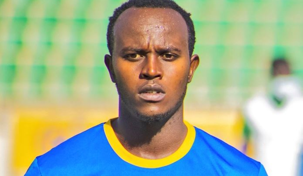 National team midfielder Olivier Niyonzima gets an injury as his side SC Kiyovu faced Police FC at Kigali Pele Stadium on Friday