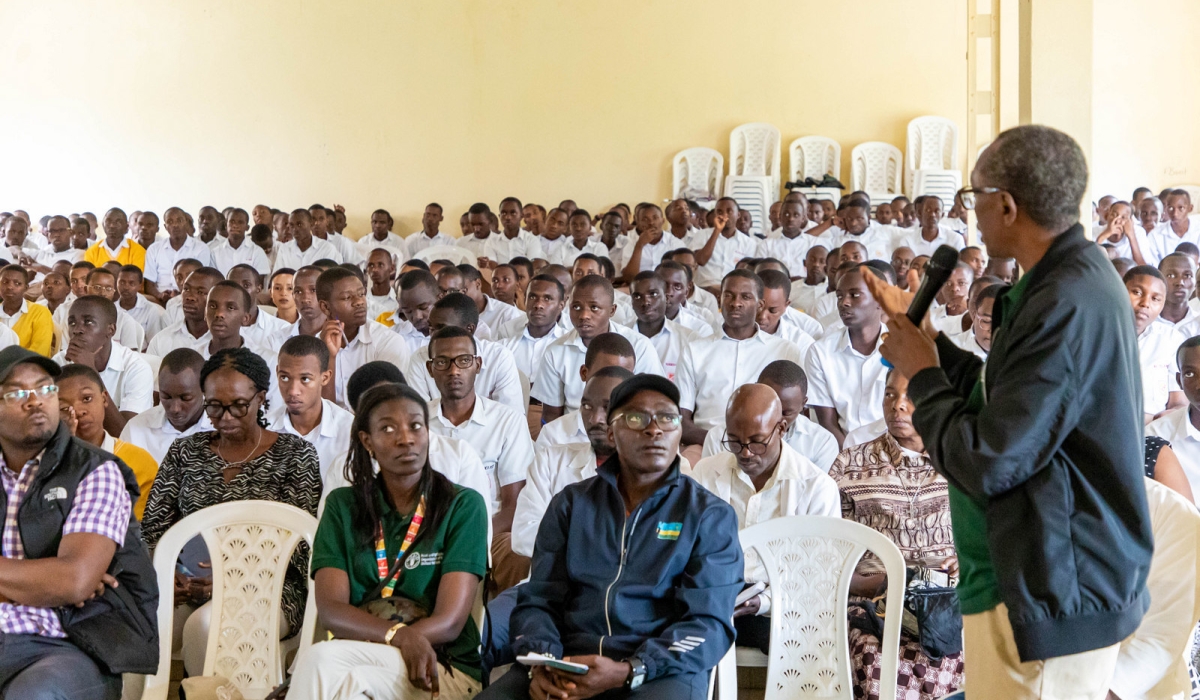 One of FAO officials  educated the students on the importance of water as “life” and “food.”