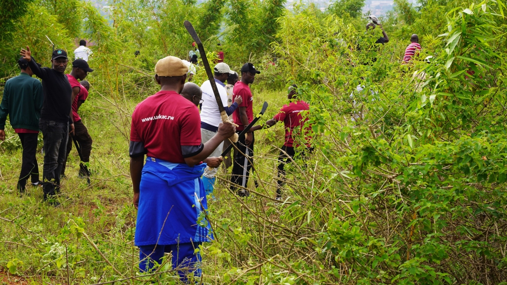566 needy residents in Kimihurura Sector will benefit from a donation from University of Kigali that will cover health insurance for them. 566 needy residents in Kimihurura Sector will benefit from a donation from University of Kigali that will cover health insurance for them.