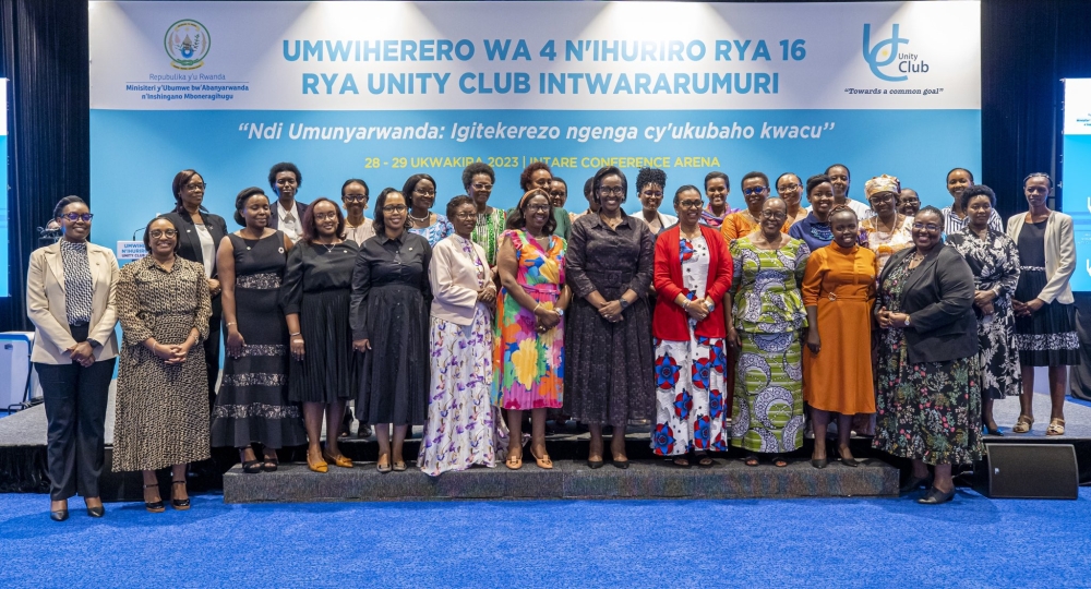First Lady Jeannette Kagame poses for a group photo with members of the Unity Club at  the 16th forum of the Unity Club on Sunday, October 29. Courtesy