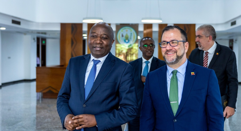Prime Minister Edouard Ngirente received Minister Yván Eduardo Gil Pinto of the People&#039;s Power for Foreign Affairs of the Bolivarian Republic of Venezuela on November 1. Courtesy