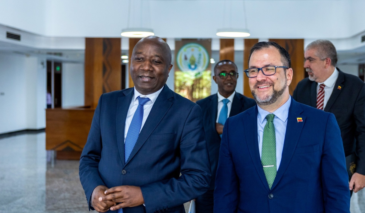 Prime Minister Edouard Ngirente received Minister Yván Eduardo Gil Pinto of the People&#039;s Power for Foreign Affairs of the Bolivarian Republic of Venezuela on November 1. Courtesy
