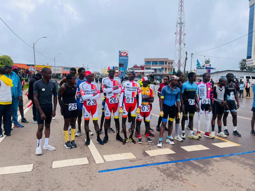The competition was played in two parts where participants first took a multi-lap 7.5 km run on top of a 20km bike run in a race that covered a distance of 27.5 kilometers.
