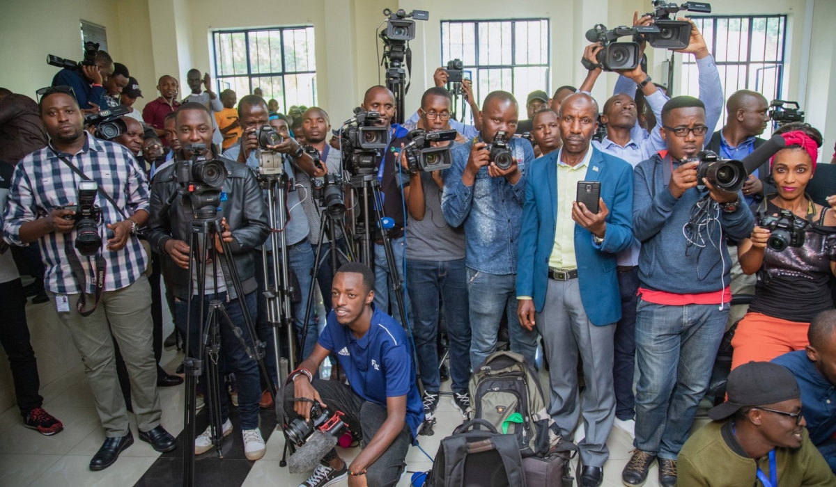 Journalists during a news coverage at Rwanda Investigation Bureau in 2020. RGB has revealed that 44.5 per cent of staff across all media house categories in Rwanda are paid a monthly salary of Rwf200,000 and below per month . File